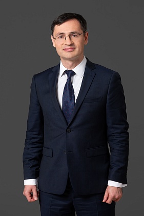 Олег Ушаков